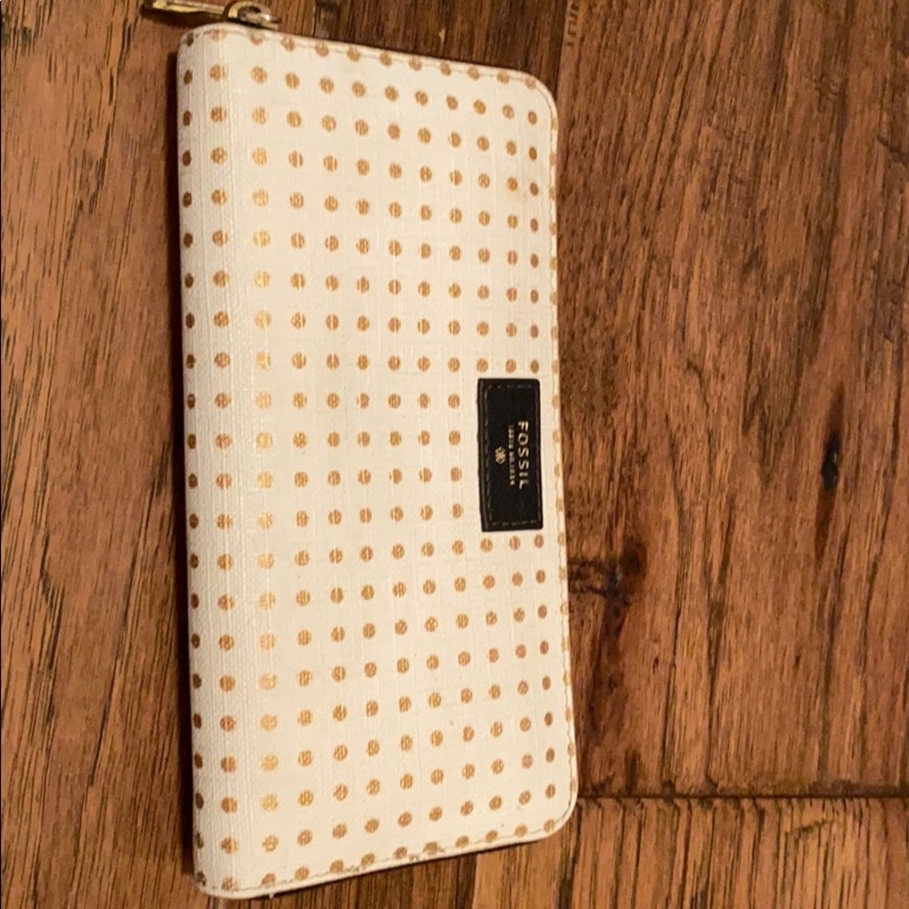Fossil wallet